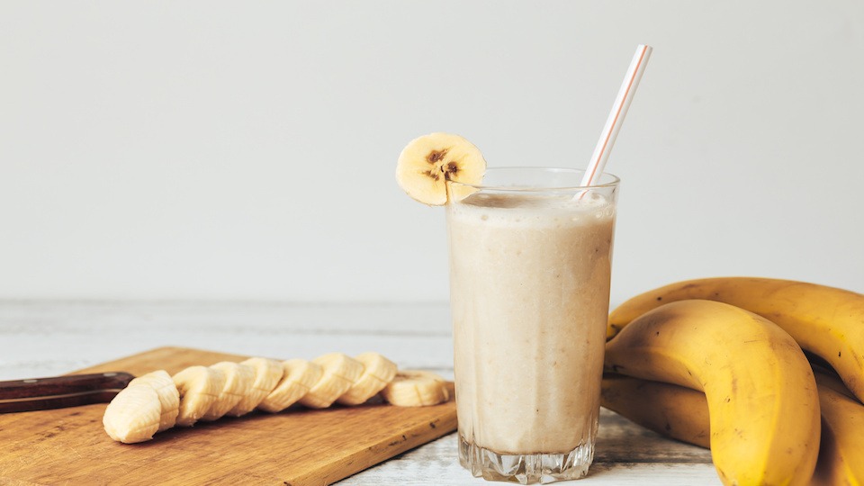 3 Breakfast Smoothies That Taste Like Dessert - UpWellness.com